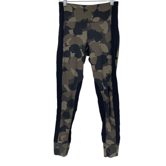 Athleta Womens Size XS Essex Camo Hybrid Tight Green 353771 - Picture 2 of 12